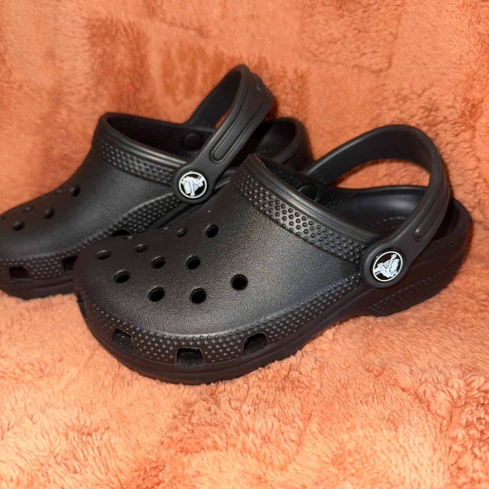 CROCS Kids Black Slip-On Clogs New Without Tags.